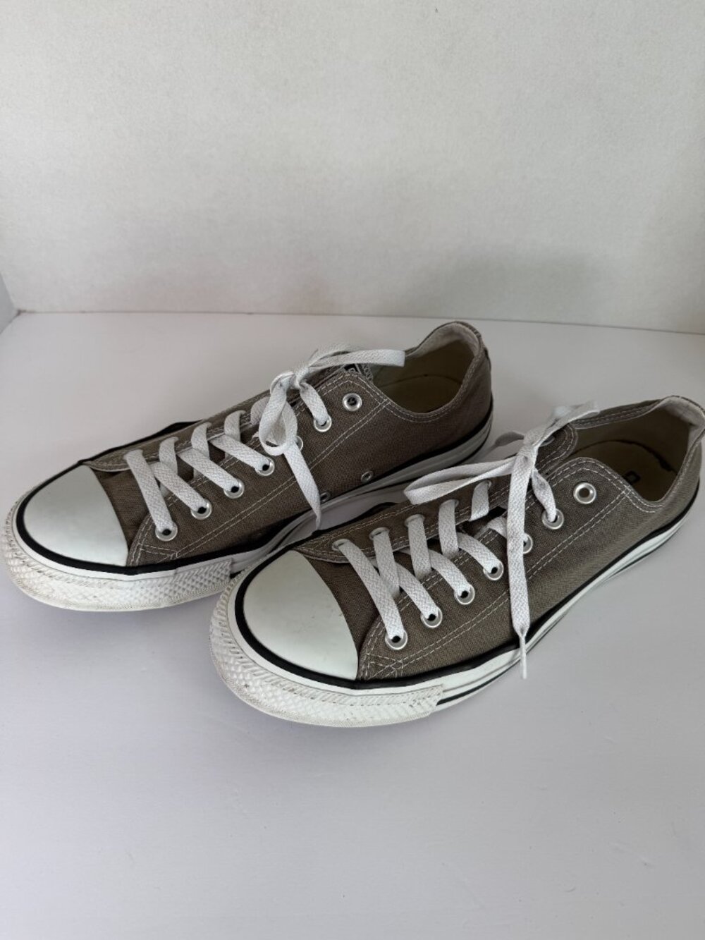 Converse Charcoal Gray Chuck Taylor All Star Low Top Sneakers- Mens Size 11